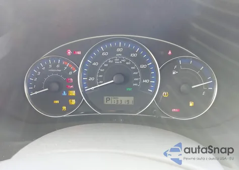 2011 Subaru Forester 2.5X Premium z USA, uszkodzony, nr VIN JF2SHADCXBH768439